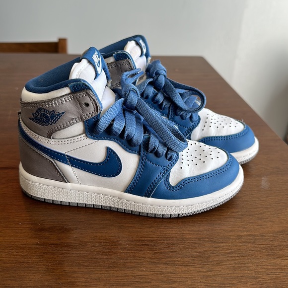 Jordan 1 11C - Picture 3 of 4